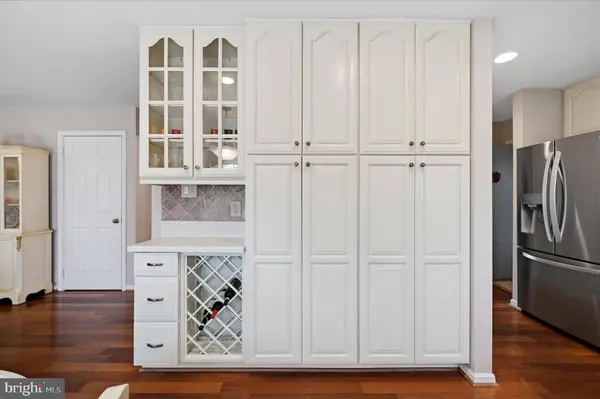 7001 EBBTIDE LN, Burke, VA 22015