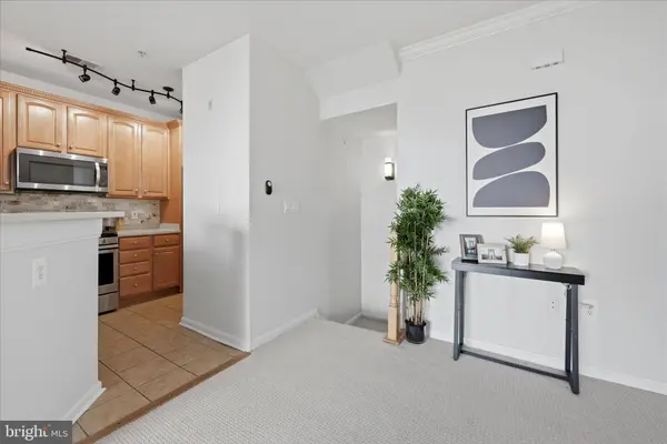 13046 CABIN CREEK RD, Herndon, VA 20171