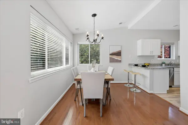 1907-B VILLARIDGE DR, Reston, VA 20191