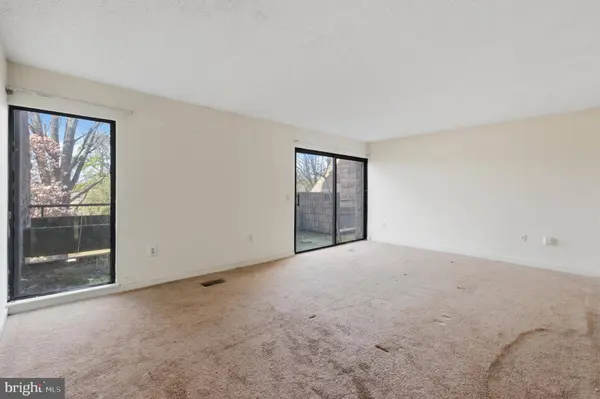2372 NUTMEG TER, Baltimore, MD 21209