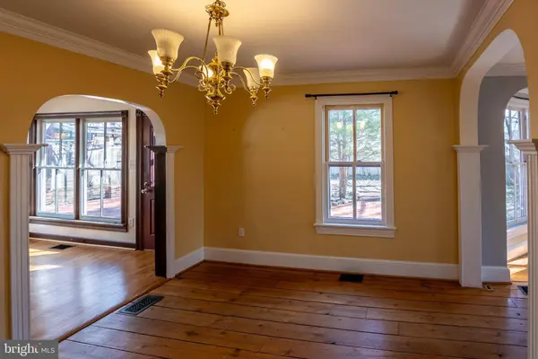 2201 SALISBURY RD, Silver Spring, MD 20910