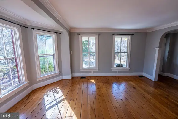 2201 SALISBURY RD, Silver Spring, MD 20910