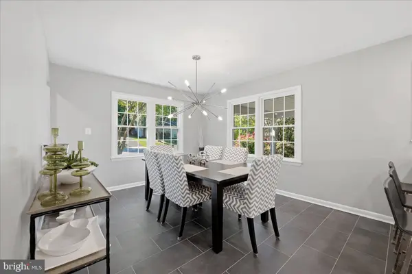 312 BROADLEAF, Vienna, VA 22180
