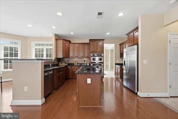 5466 BANTRY CT, Woodbridge, VA 22193