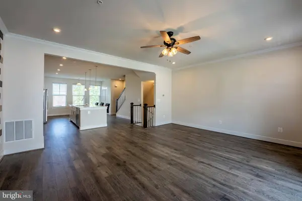 6069 DREHER CT, Falls Church, VA 22044