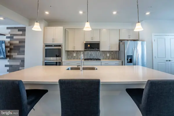 6069 DREHER CT, Falls Church, VA 22044