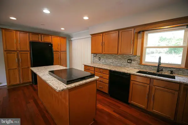 13210 NICKLESON DR, Woodbridge, VA 22193