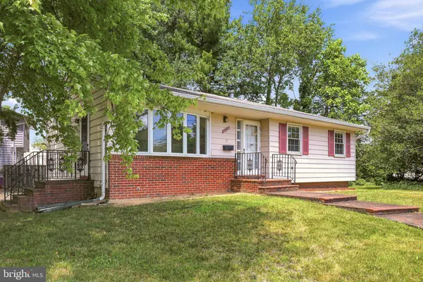 6426 DEEPFORD ST, Springfield, VA 22150