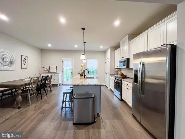 4480 COMMONS DR, Annandale, VA 22003