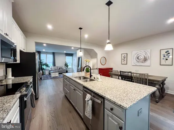 4480 COMMONS DR, Annandale, VA 22003