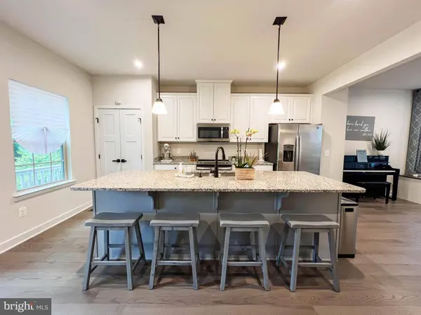 4480 COMMONS DR, Annandale, VA 22003