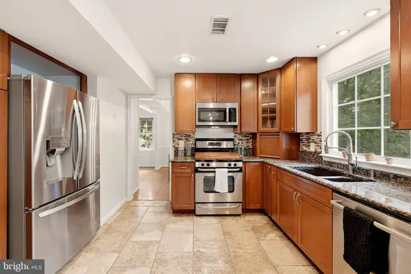 3302 GENTLE CT, Alexandria, VA 22310