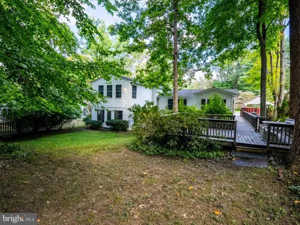 5008 LINETTE LN, Annandale, VA 22003