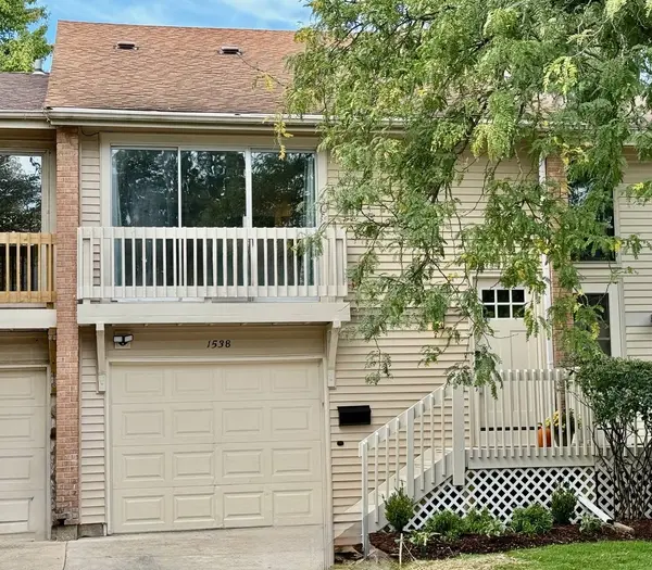 1538 Elder DR, Aurora, IL 60506