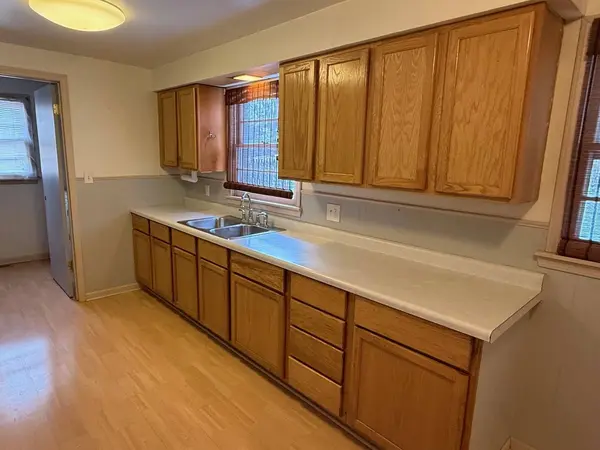 740 N Elmwood DR, Aurora, IL 60506