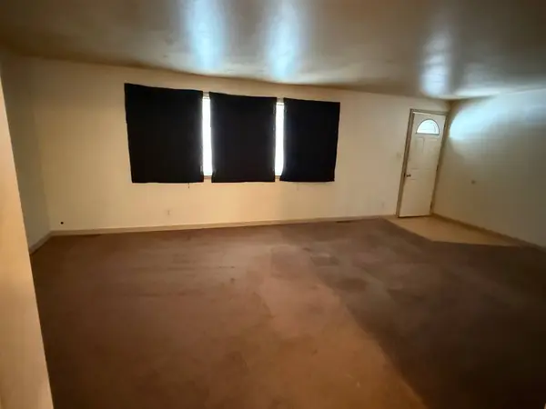 740 N Elmwood DR, Aurora, IL 60506