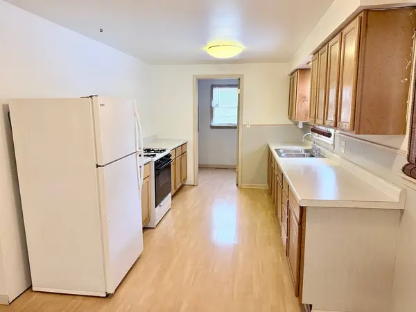 740 N Elmwood DR, Aurora, IL 60506