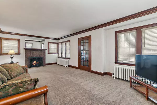 519 Westmoreland AVE, Waukegan, IL 60085