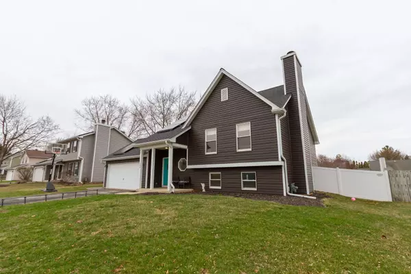 546 Independence AVE, South Elgin, IL 60177