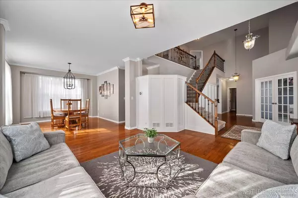 2724 Briargate CT, West Chicago, IL 60185