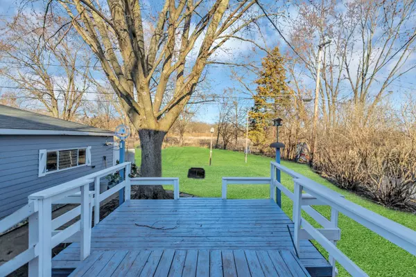 714 S Oltendorf RD, Streamwood, IL 60107