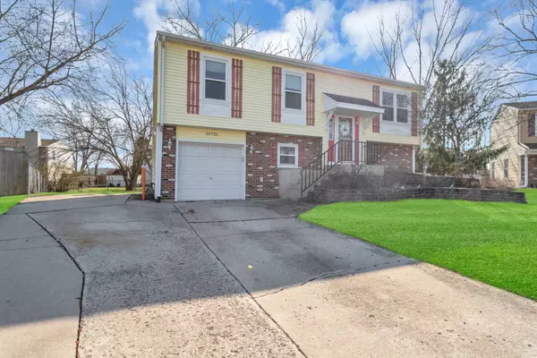 20726 S North CT, Frankfort, IL 60423