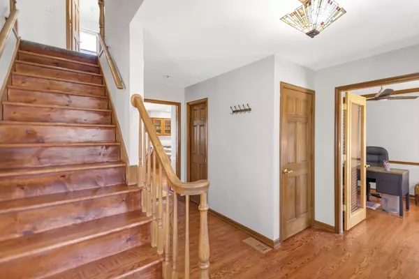 500 HIGHLAND AVE, Algonquin, IL 60102