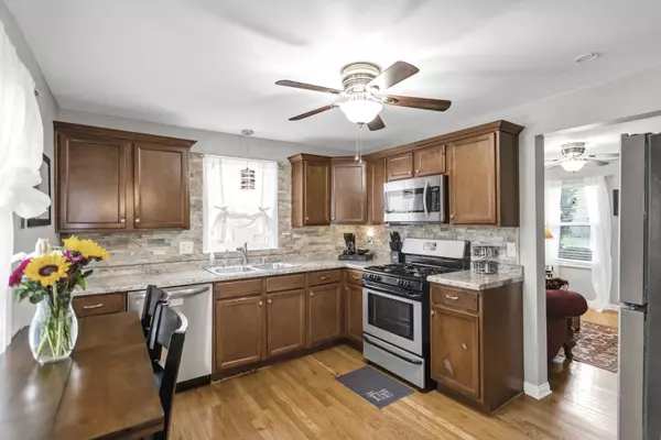 219 Lathem ST, Batavia, IL 60510