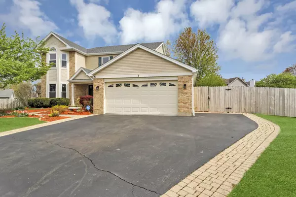 3 Regal CT, Algonquin, IL 60102