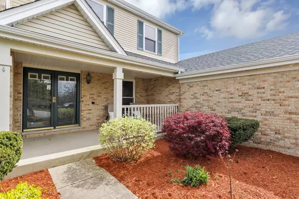 3 Regal CT, Algonquin, IL 60102