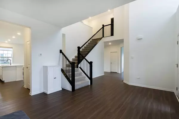 1248 Marlisle DR, Hampshire, IL 60140