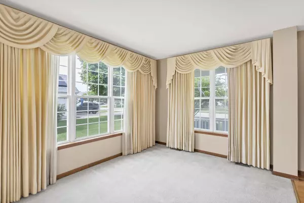 1442 Wildmint TRL, Elgin, IL 60123