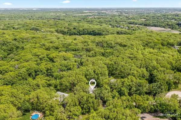 4N929 Black Willow DR, St. Charles, IL 60175