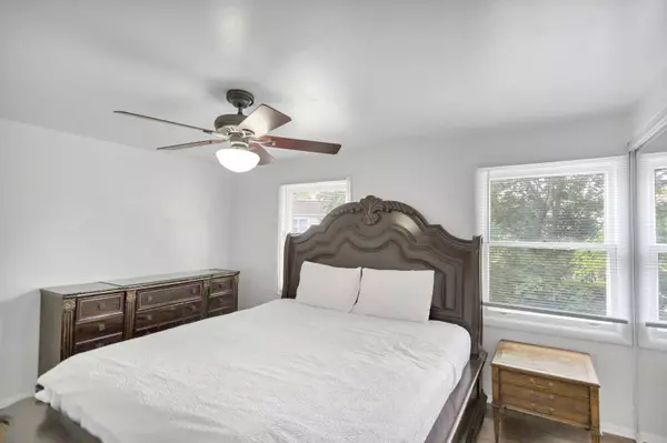 3162 Norwood CT, Streamwood, IL 60107