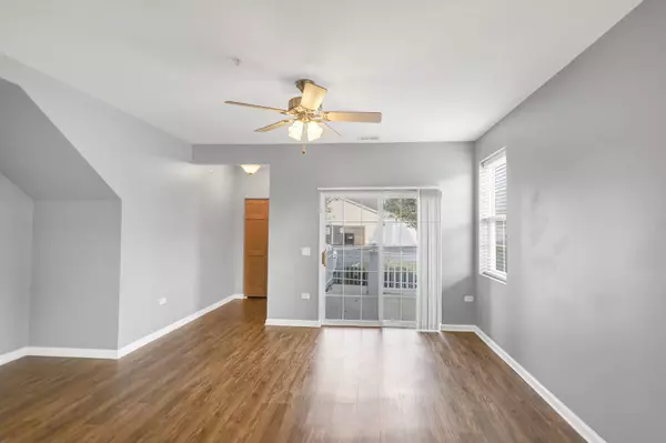 2215 Aurora DR #1, Pingree Grove, IL 60140