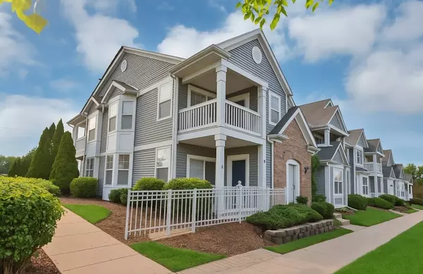 2215 Aurora DR #1, Pingree Grove, IL 60140