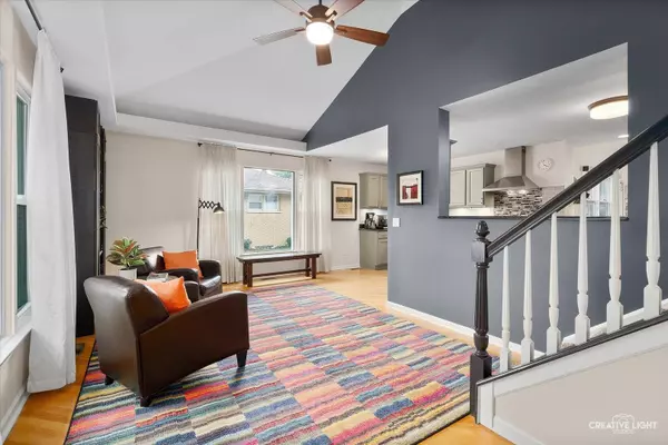 432 S Cherry ST, Itasca, IL 60143