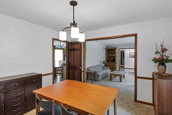 937 ORCHARD CT, Batavia, IL 60510