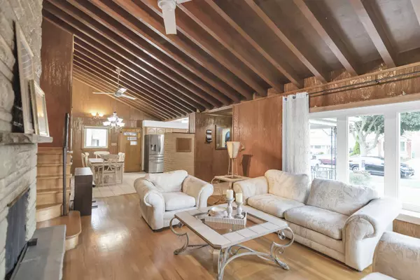 1820 N 18th AVE, Melrose Park, IL 60160