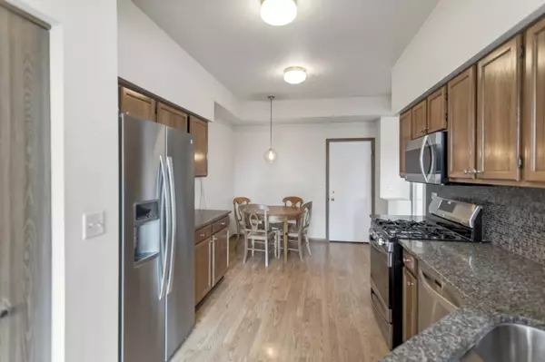 1100 E Cambria LN, Lombard, IL 60148