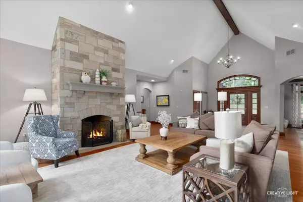 34 Timber Ridge DR, Yorkville, IL 60560