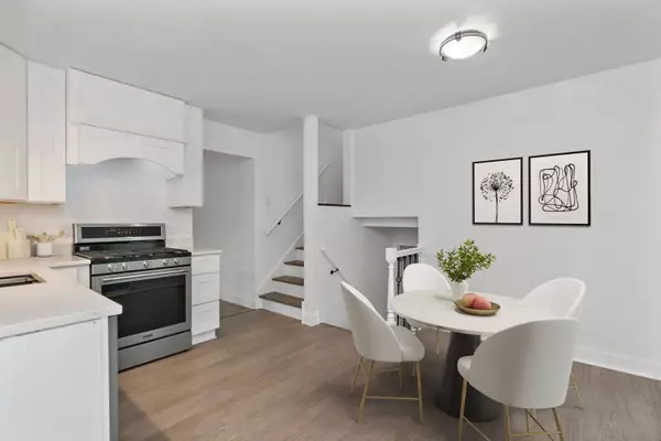 610 Catalpa LN, Bartlett, IL 60103