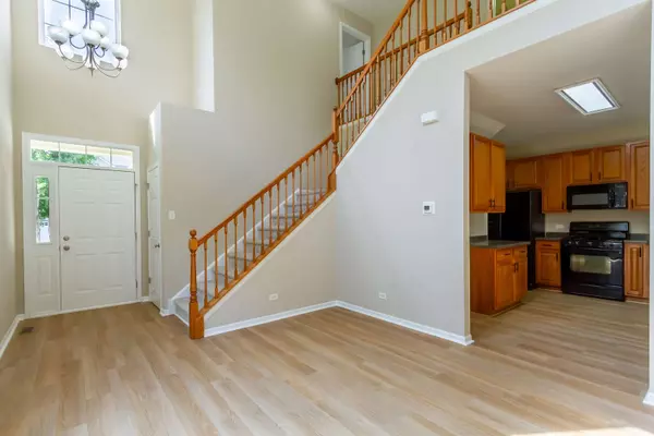 533 TELLURIDE DR, Gilberts, IL 60136