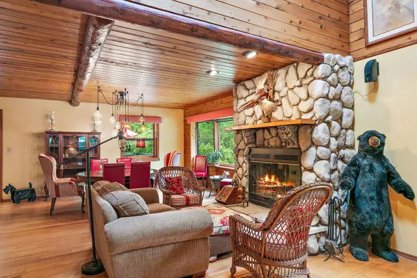 25561 S Pinewood LN, Monee, IL 60449