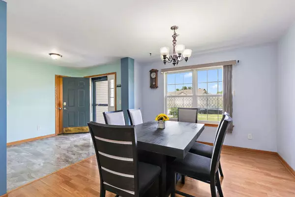 3321 Basswood RD, Dekalb, IL 60115