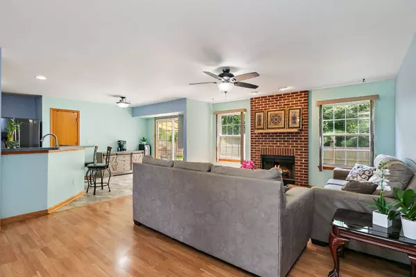 3321 Basswood RD, Dekalb, IL 60115