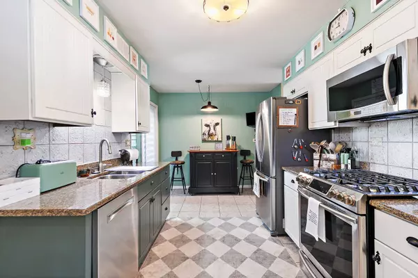 222 Dulles RD, Des Plaines, IL 60016