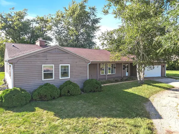 3011 S 4th ST, Dekalb, IL 60115