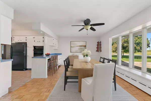 3011 S 4th ST, Dekalb, IL 60115