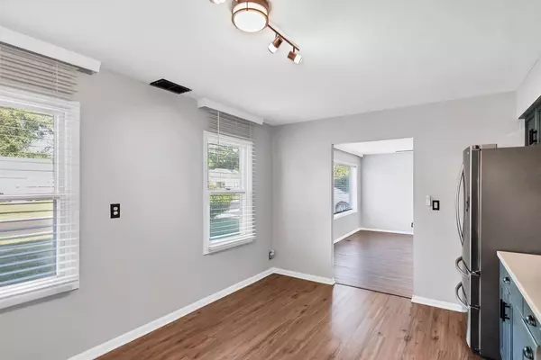 803 Forest DR, Streamwood, IL 60107